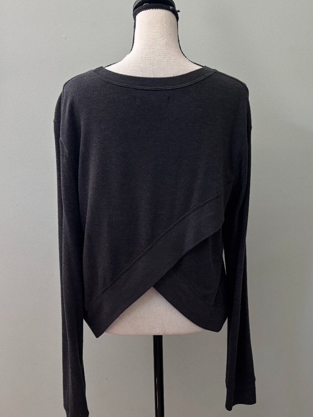 Spiritual Gangster Charcoal Crossover-Hem Pullover — Size M Like New